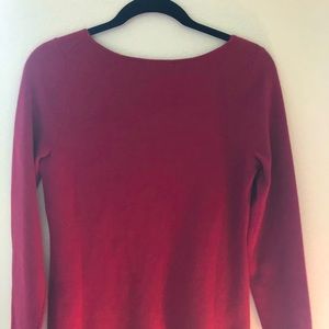 banana republic top. Long sleeves. Cranberry colour.